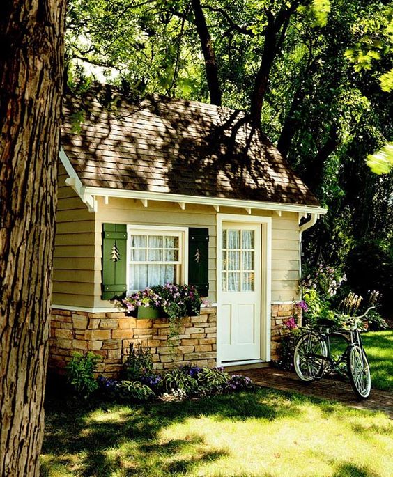 Garden Shed Plans – Learn How To Build Your Own Shed